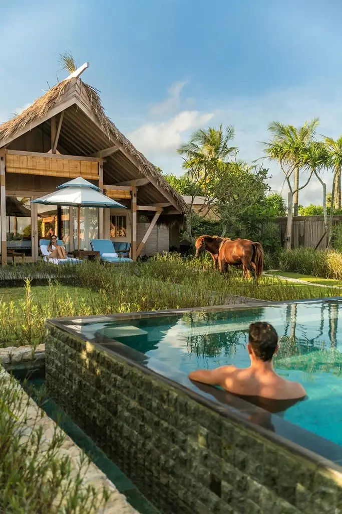 Ume Boa Garden Pool Nihi Rote