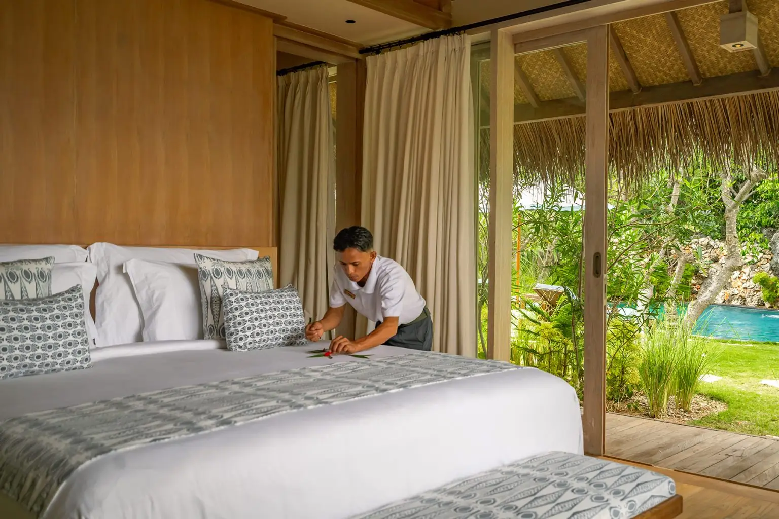 Ume Leo Beach Bedroom