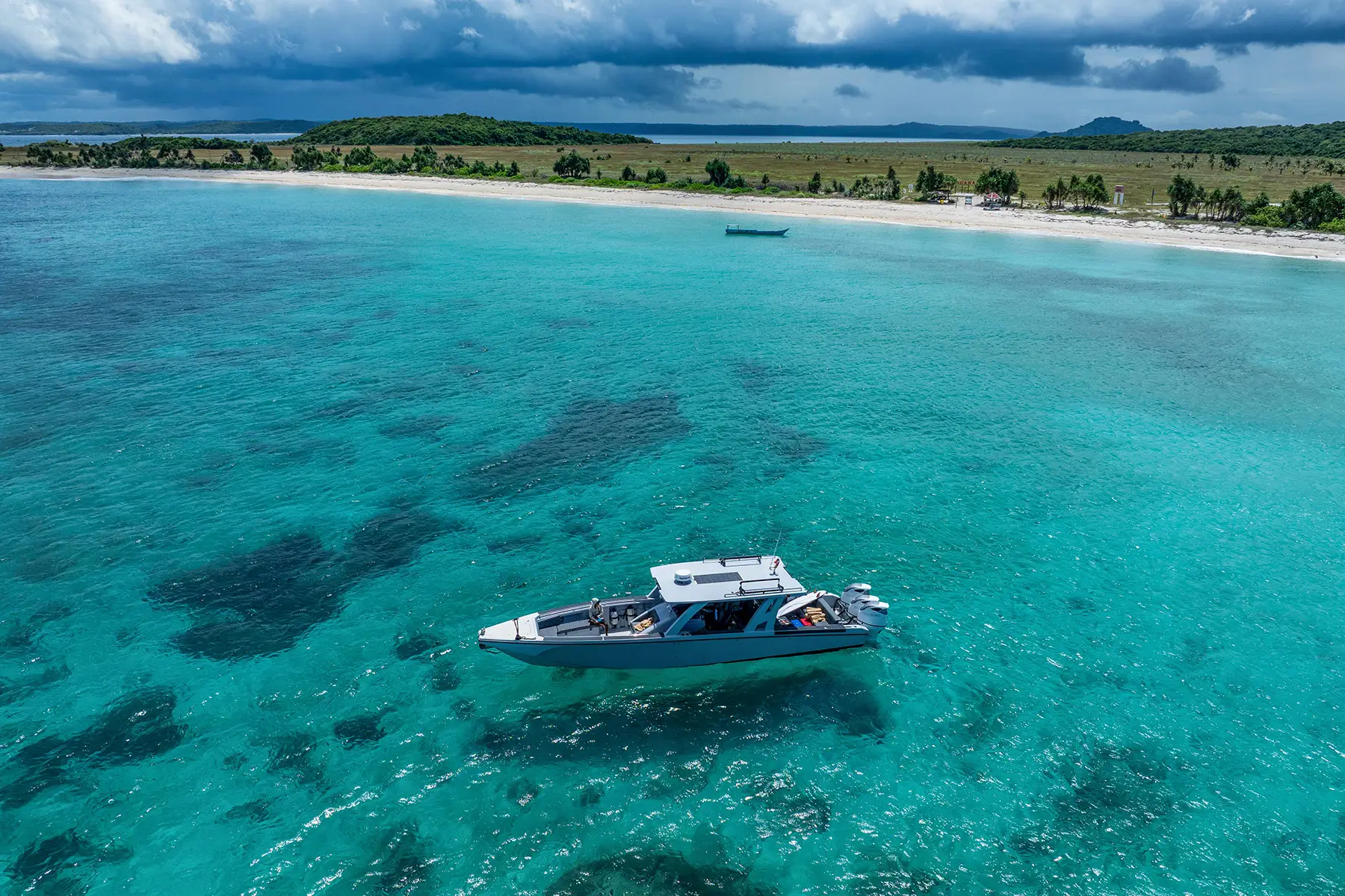 Nihi Rote Boat Charter 2