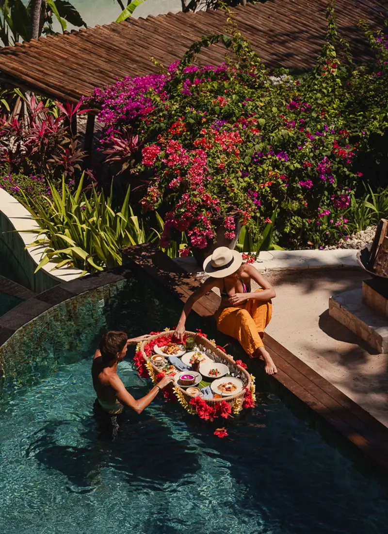 Floating Breakfast 3