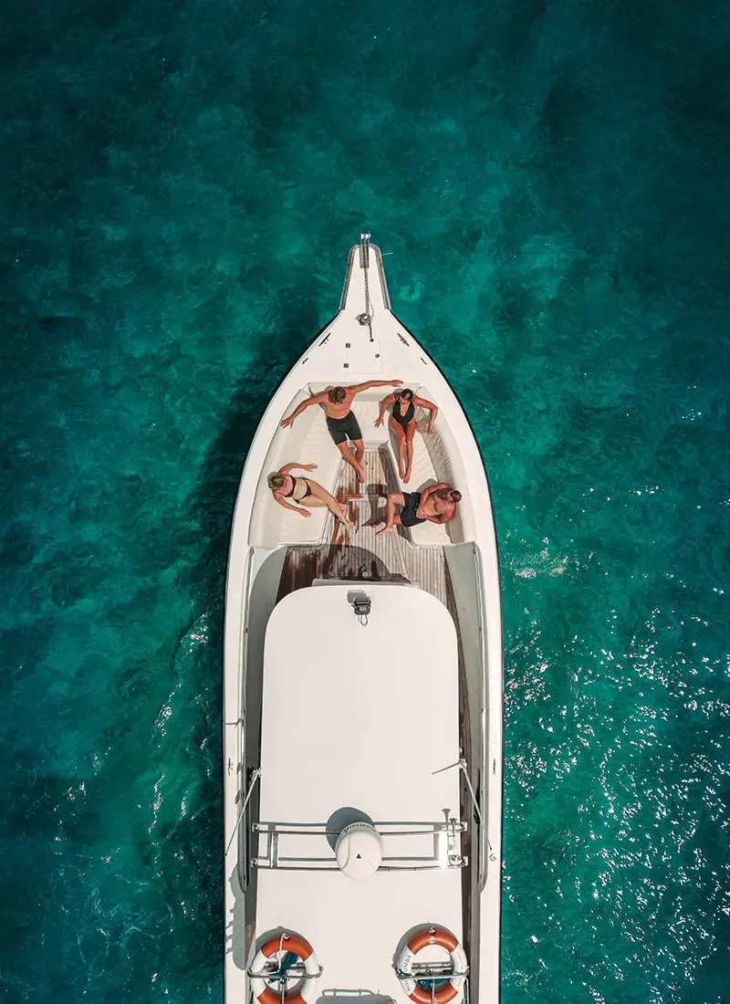 Boat Charter, NIHI Sumba