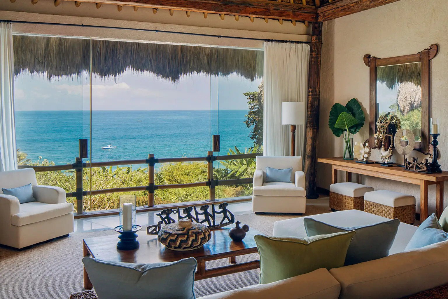 Putri Lantoro Nihi Sumba 4